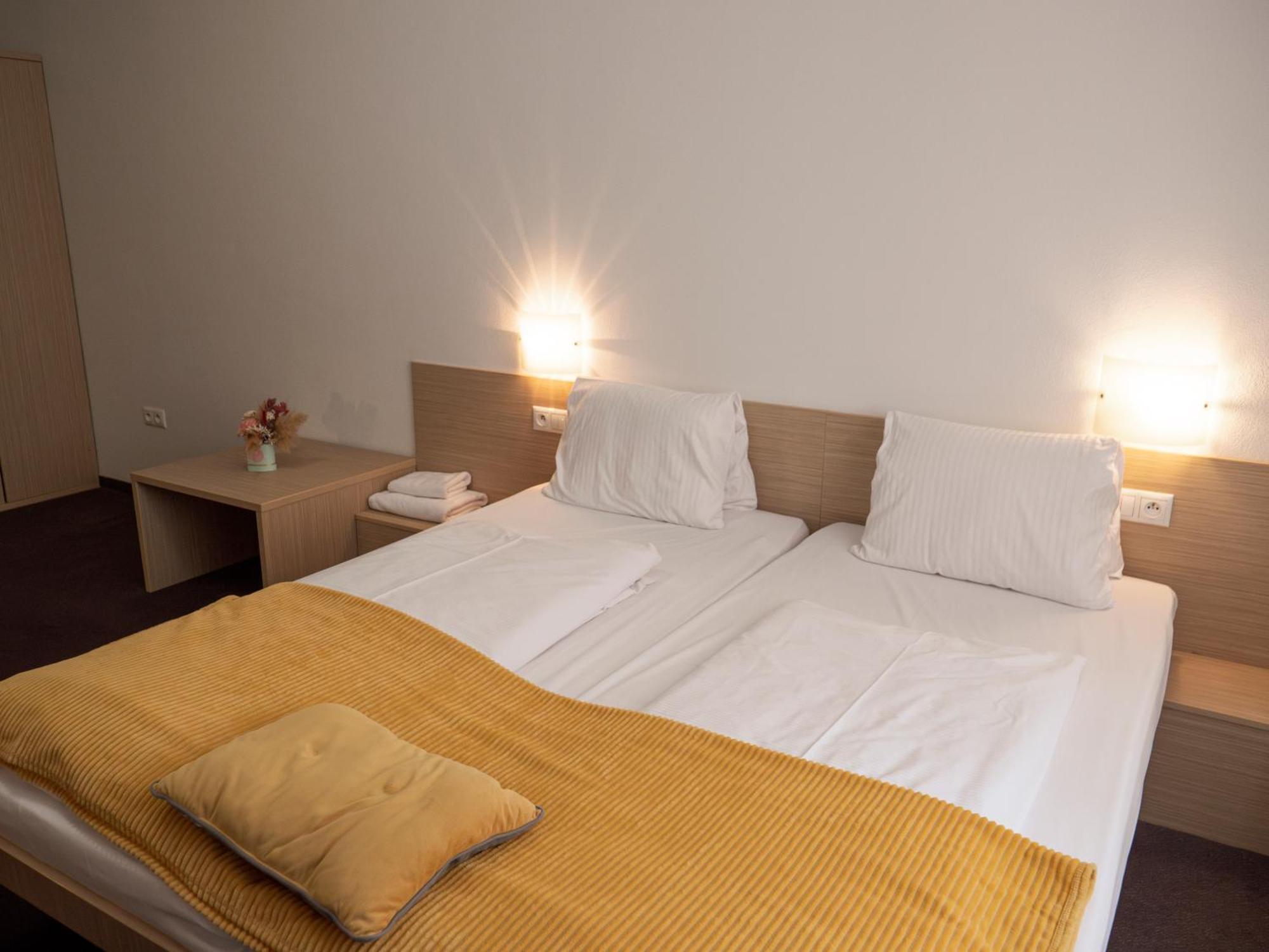 Elite Hotel Nova Dubnica Luaran gambar