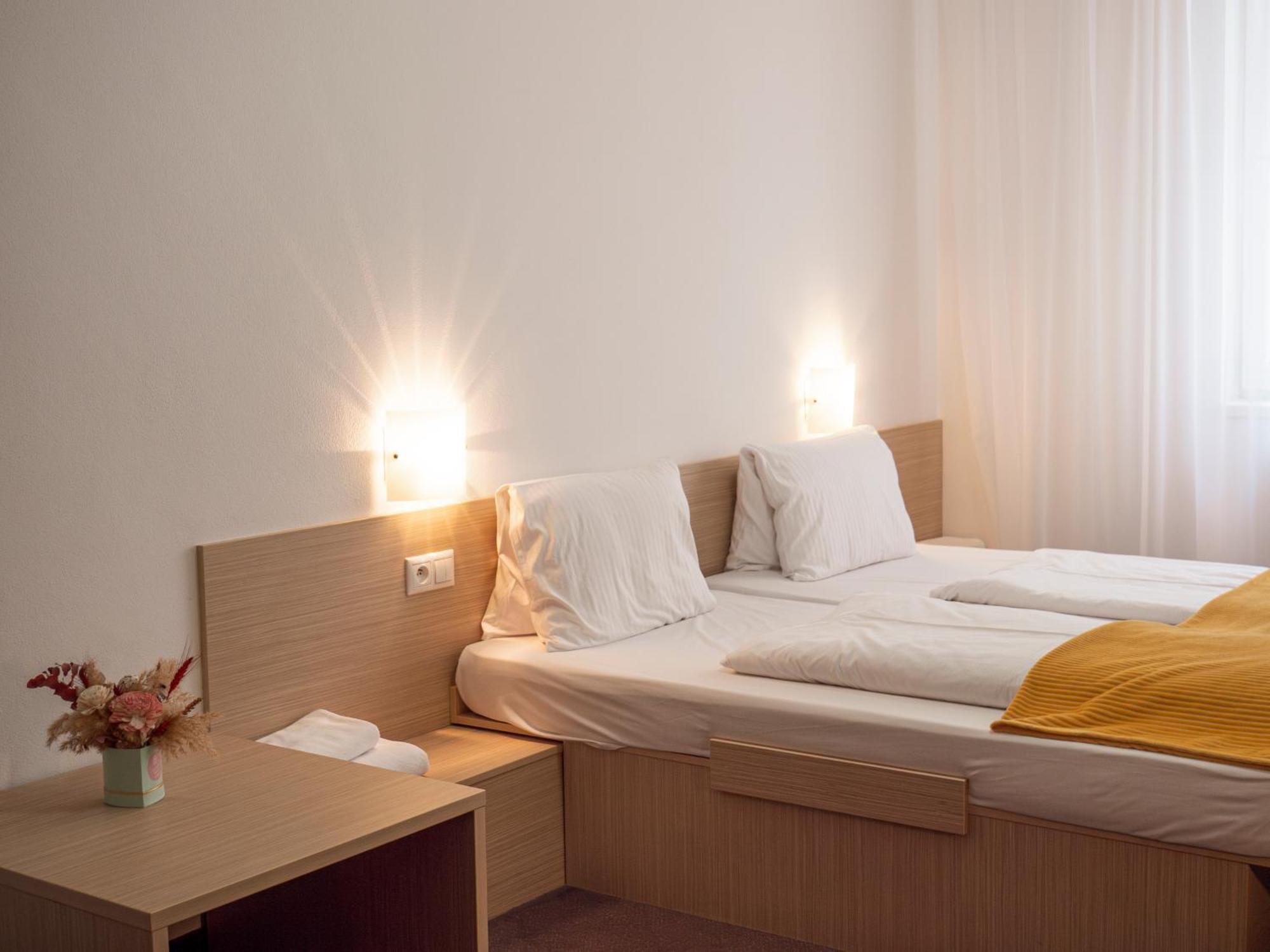 Elite Hotel Nova Dubnica Luaran gambar
