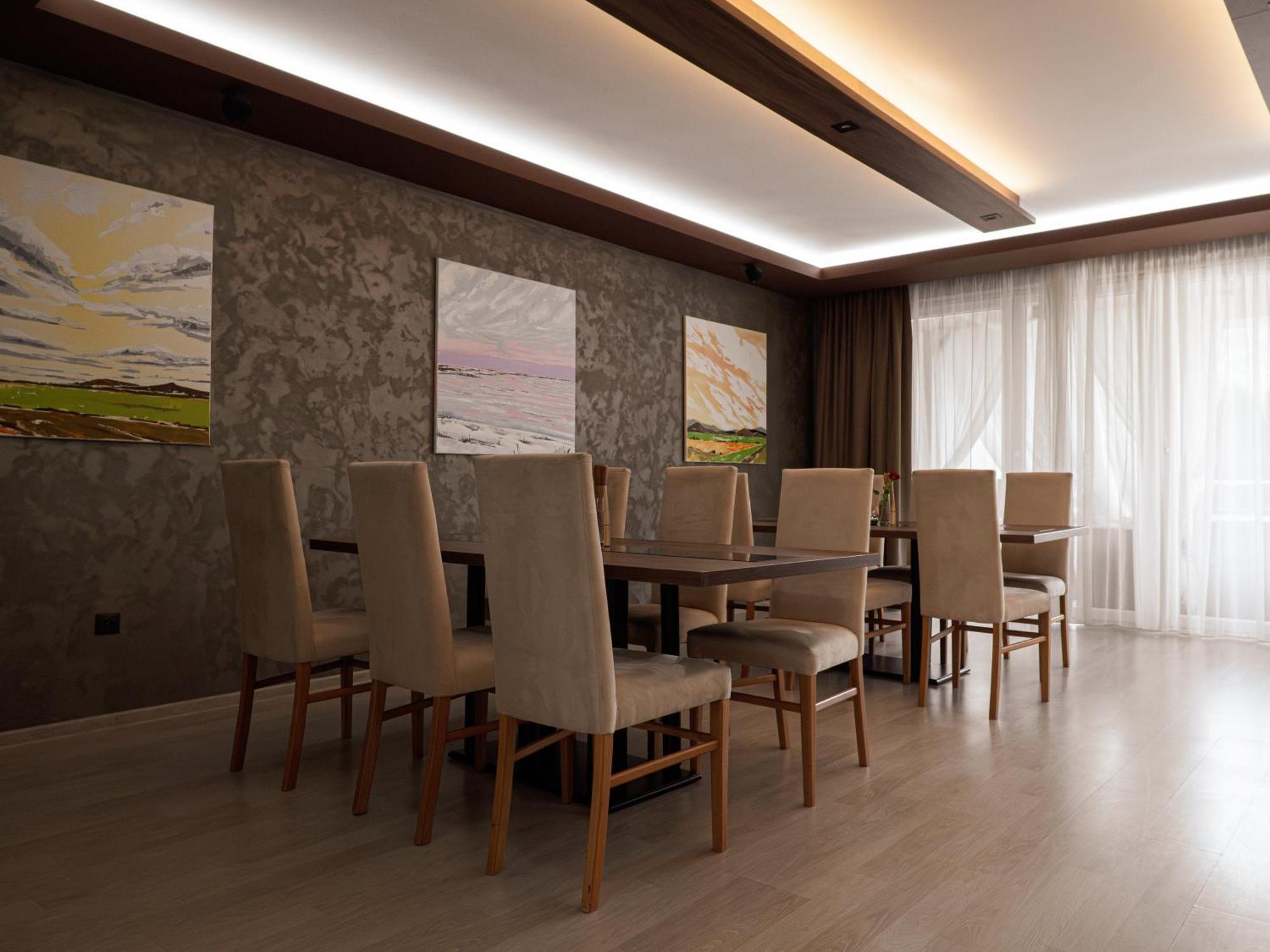 Elite Hotel Nova Dubnica Luaran gambar