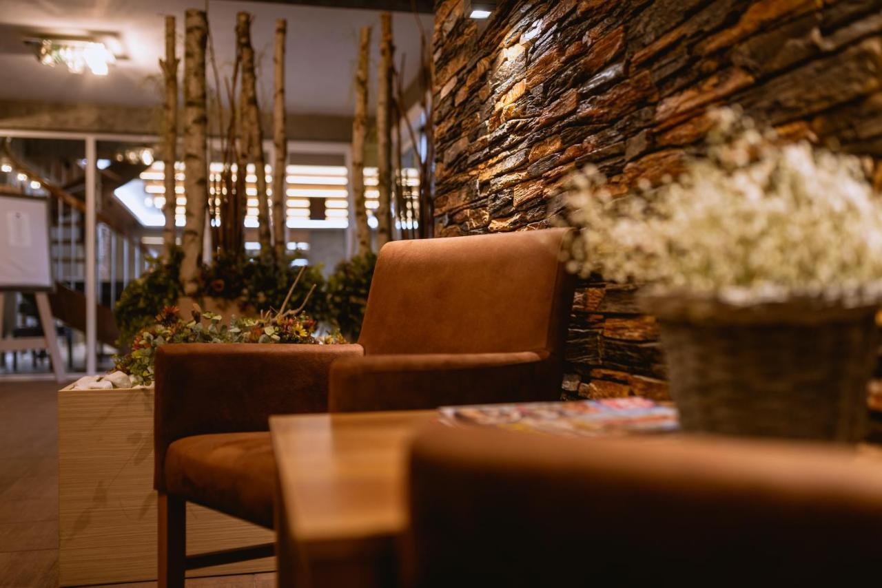 Elite Hotel Nova Dubnica Luaran gambar