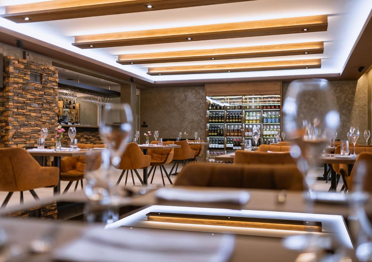 Elite Hotel Nova Dubnica Luaran gambar